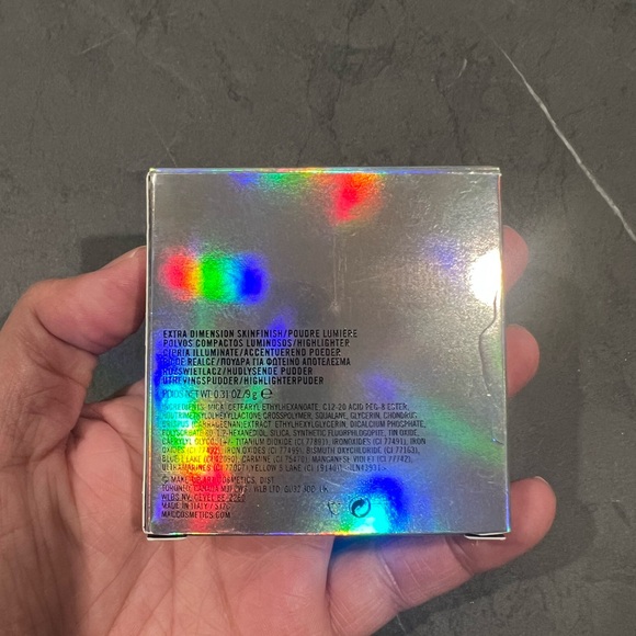 Mac Cosmetics x Selena 
Extra Small Dimension Skinfinish - Picture 4 of 5